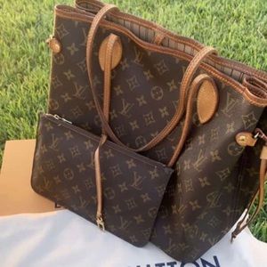 Louis Vuitton Neverfull Monogram with Tan Interior